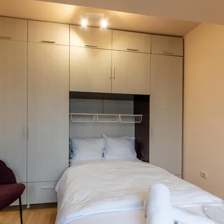 Budget Flat Near Market & Bus Station * Varna
